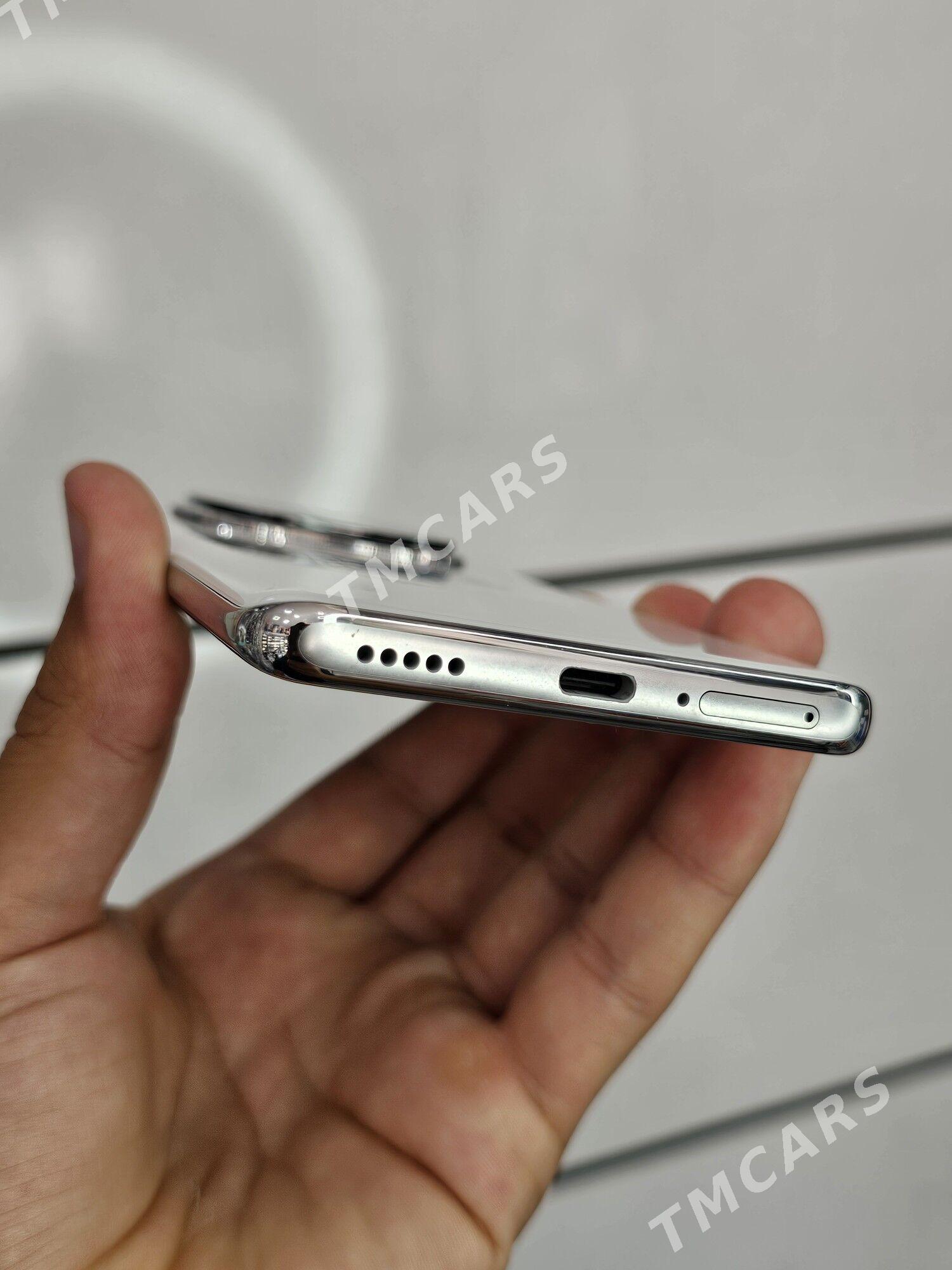 Redmi Not 14 Pro+ - Mary - img 2