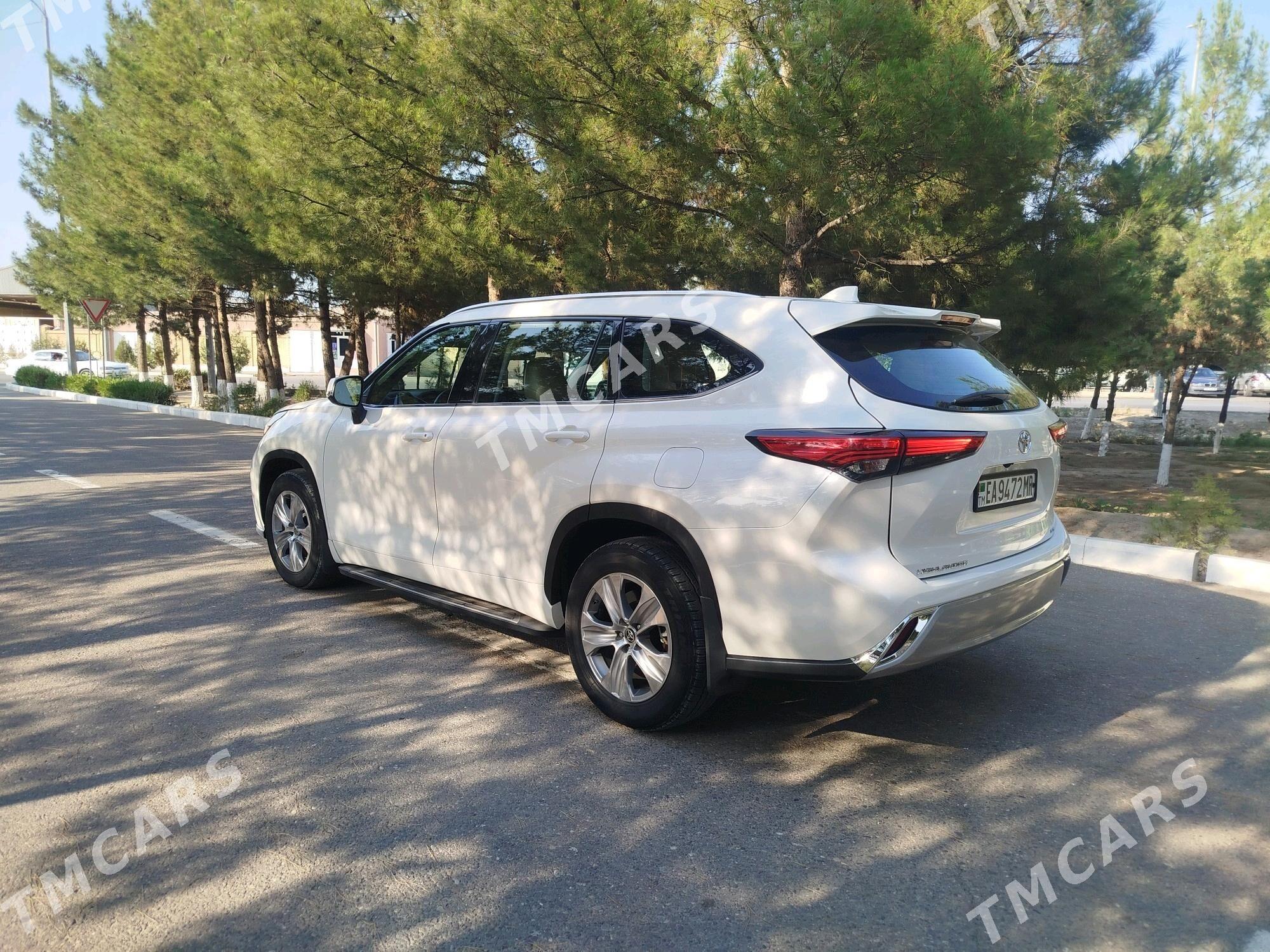 Toyota Highlander 2021 - 540 000 TMT - Мары - img 7