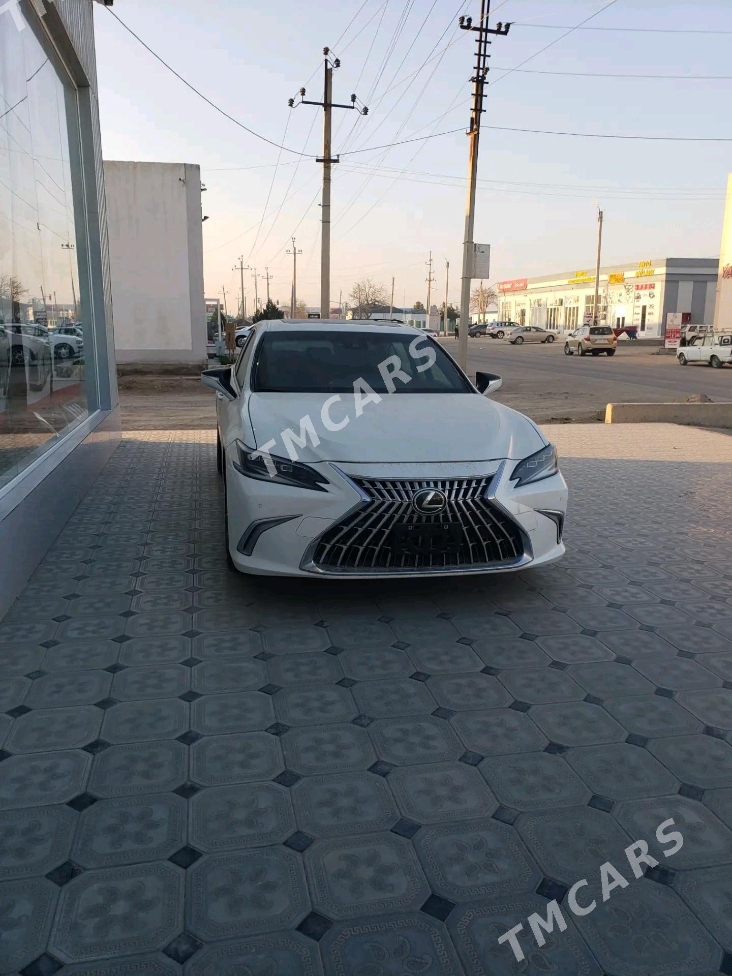 Lexus ES 350 2021 - 650 000 TMT - Mary - img 4