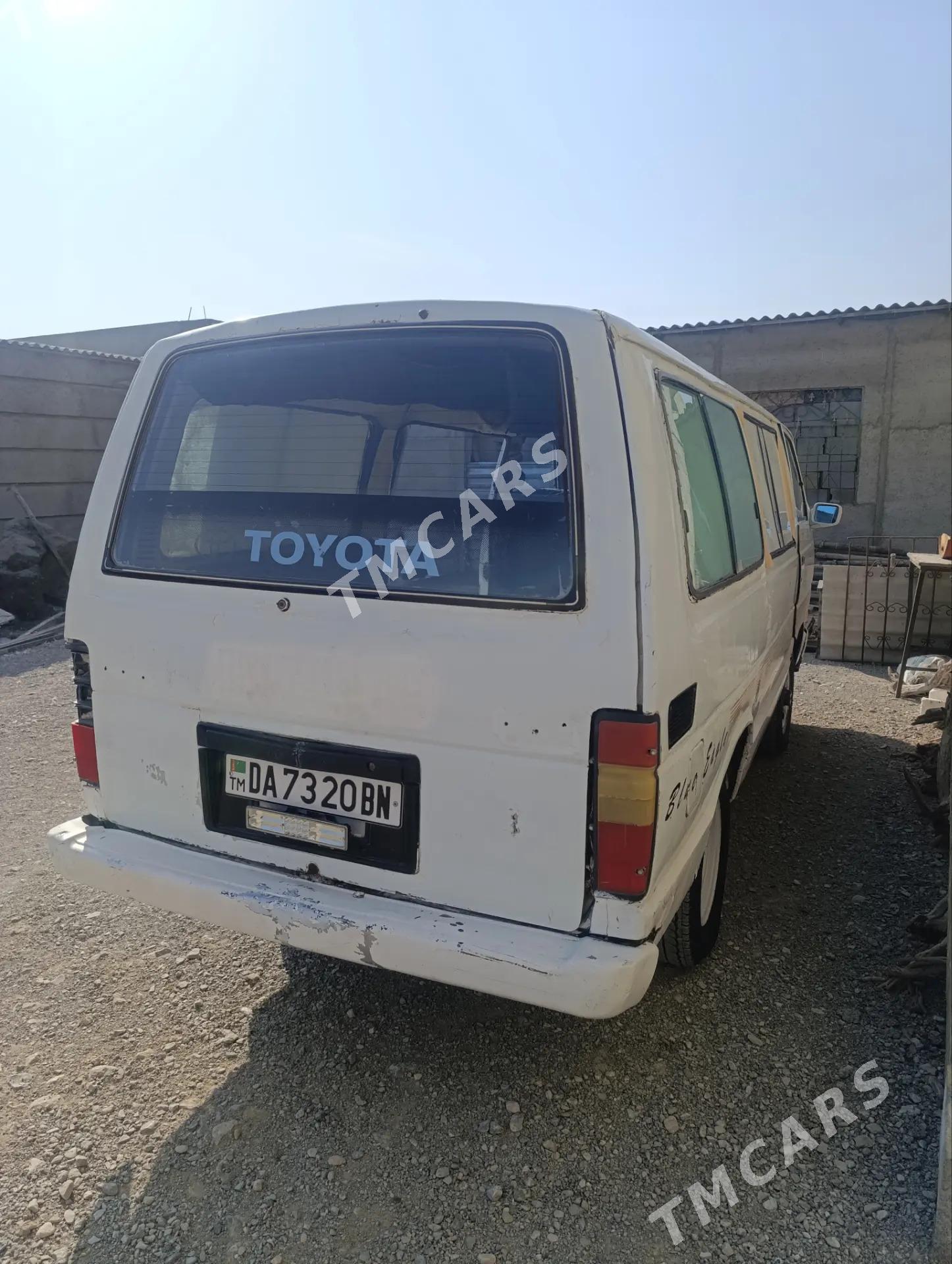 Toyota Hiace 1990 - 28 000 TMT - Gyzylarbat - img 3