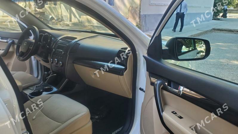 Kia Sorento 2011 - 190 000 TMT - Hitrowka - img 2