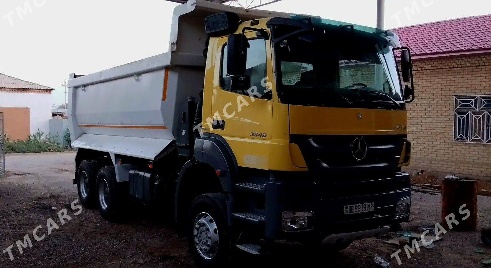 Mercedes-Benz Other 2013 - 700 000 TMT - Aşgabat - img 3