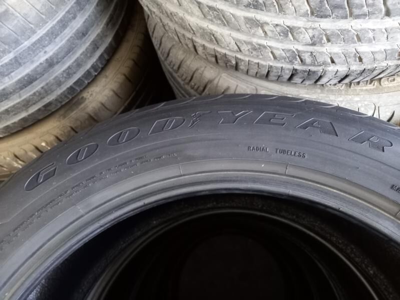 235-55-20 goodyear 1 000 TMT - Bedew - img 3