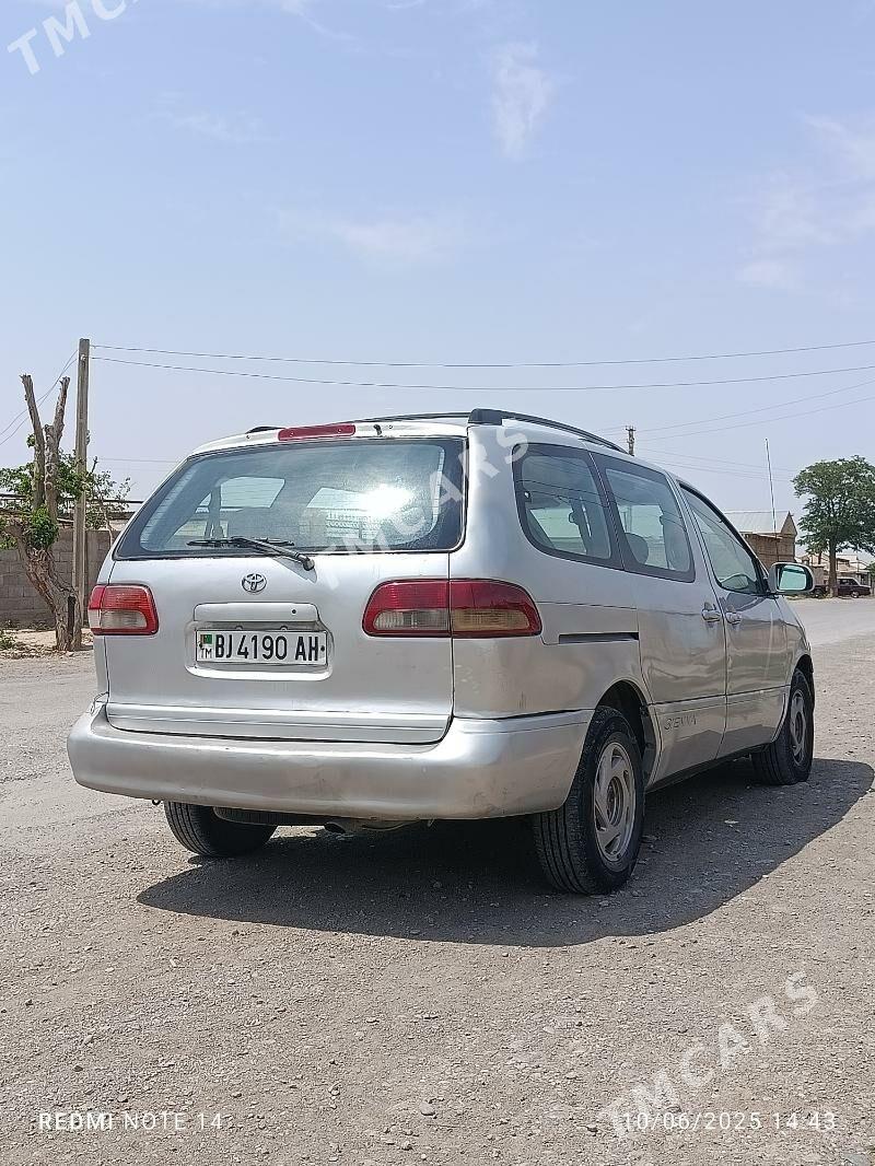 Toyota Sienna 2002 - 130 000 TMT - Kaka - img 3