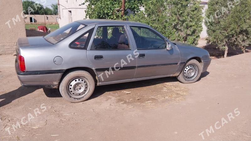 Opel Vectra 1989 - 30 000 TMT - Görogly (Tagta) - img 2