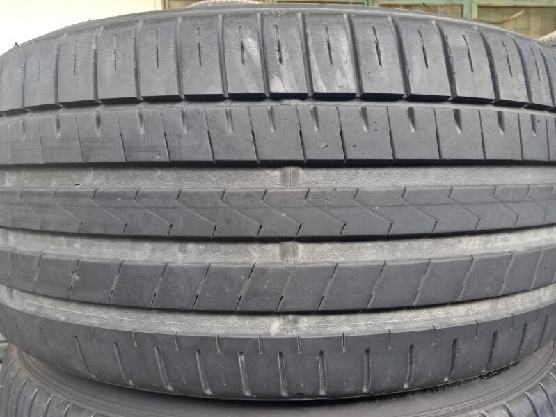 245-40-19 falken 400 TMT - Bedew - img 3