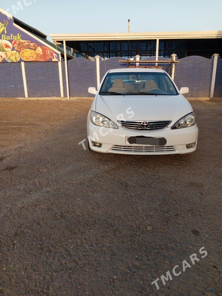 Toyota Camry 2002 - 150 000 TMT - Мары - img 2