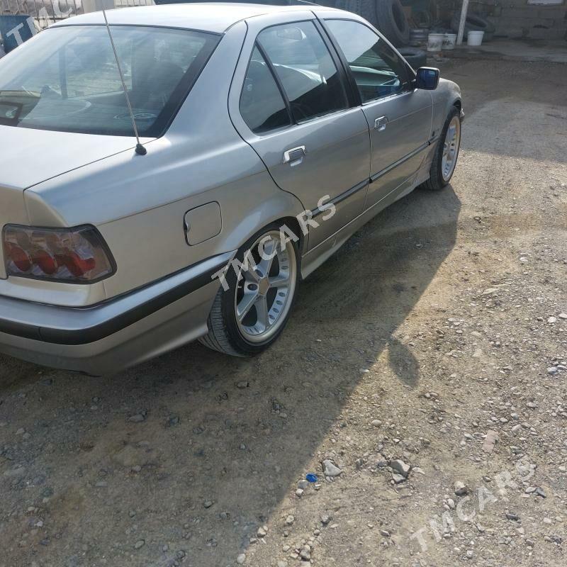 BMW 325 1991 - 46 000 TMT - Бахарден - img 4