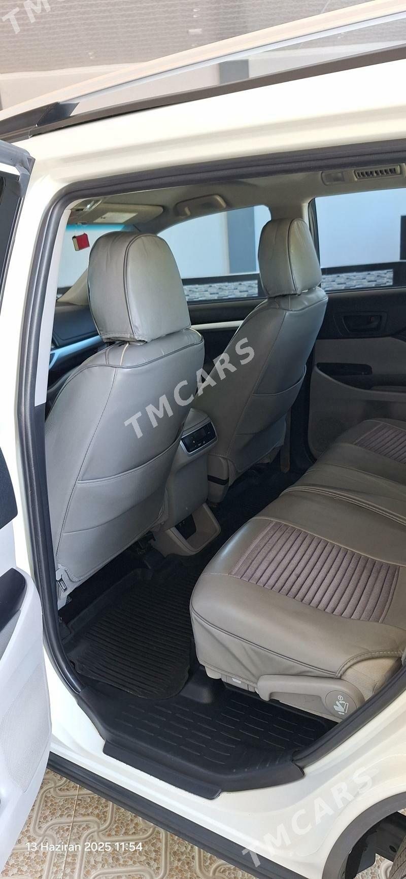 Toyota Highlander 2019 - 435 000 TMT - Дянев - img 4