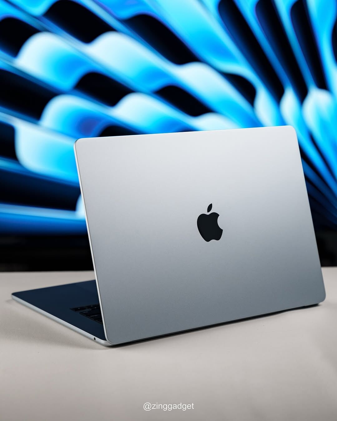 MacBook Air 15 / M4 / 16Гб RAM - Aşgabat - img 2