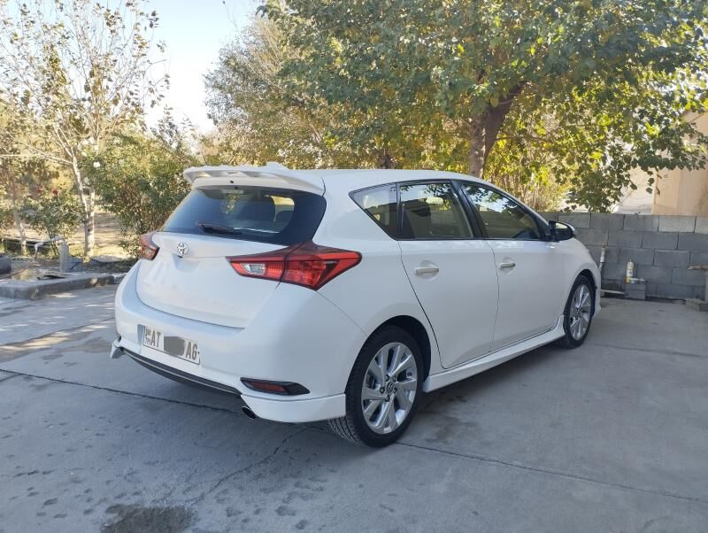 Toyota Corolla 2018 - 195 000 TMT - Ашхабад - img 2