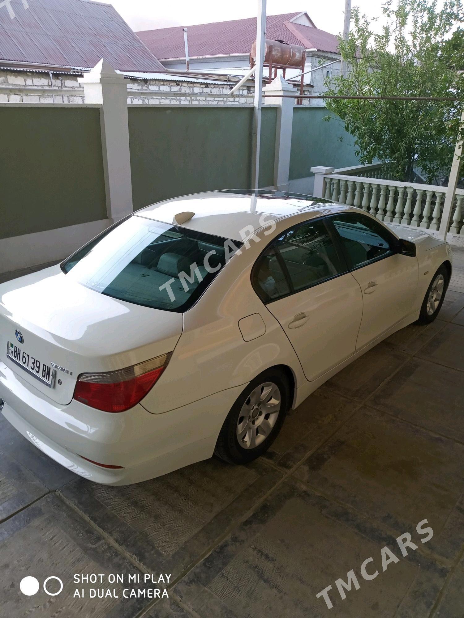 BMW E60 2004 - 140 000 TMT - Балканабат - img 4