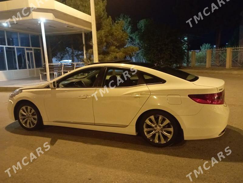 Hyundai Azera 2012 - 190 000 TMT - Мары - img 3