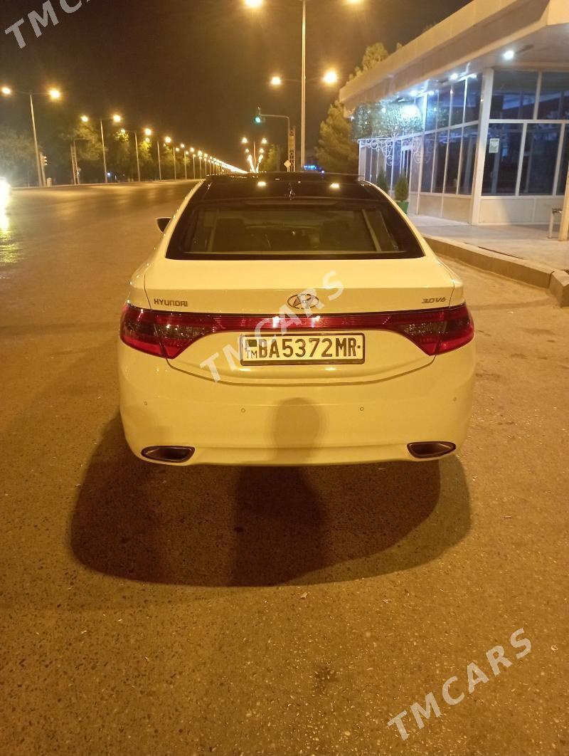 Hyundai Azera 2012 - 190 000 TMT - Мары - img 9