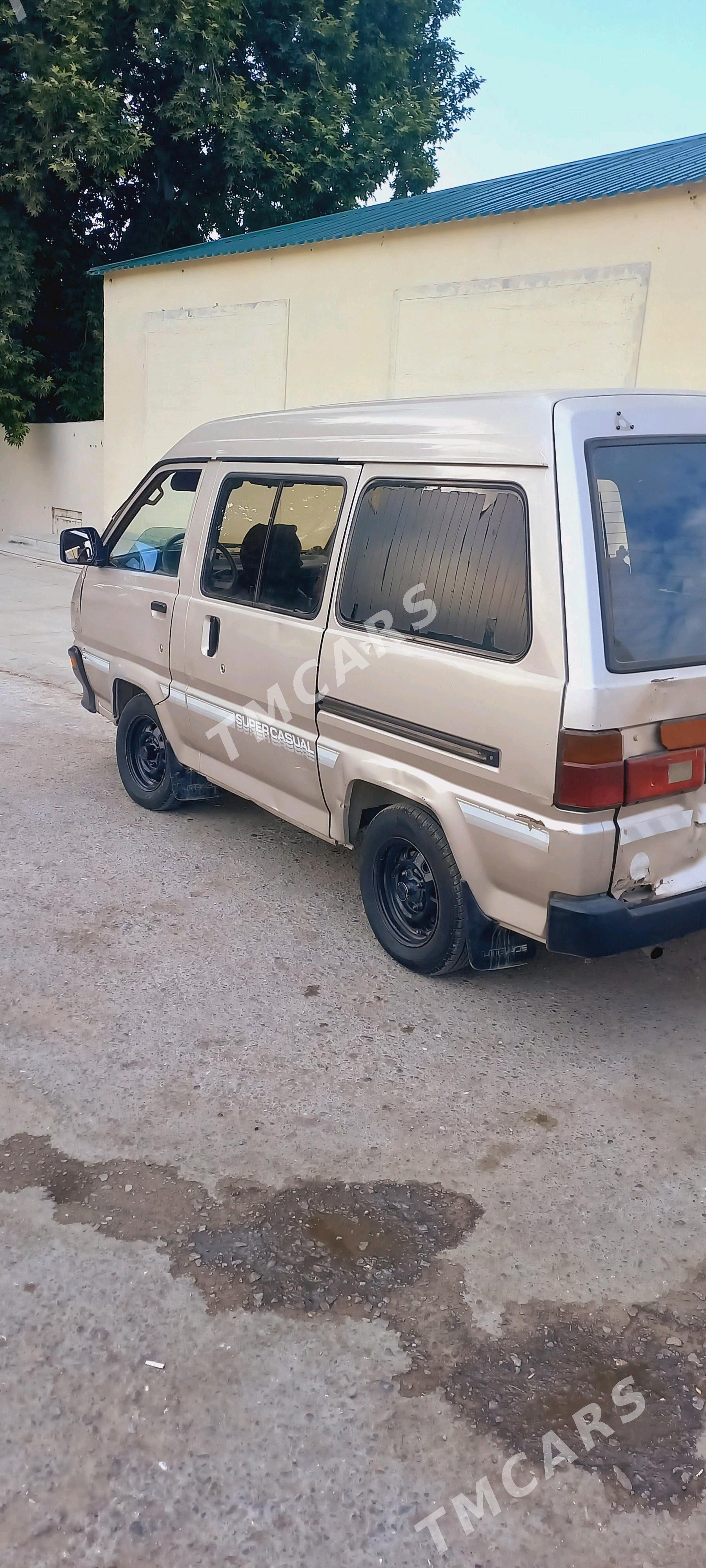Toyota Town Ace 1991 - 22 000 TMT - Багир - img 4