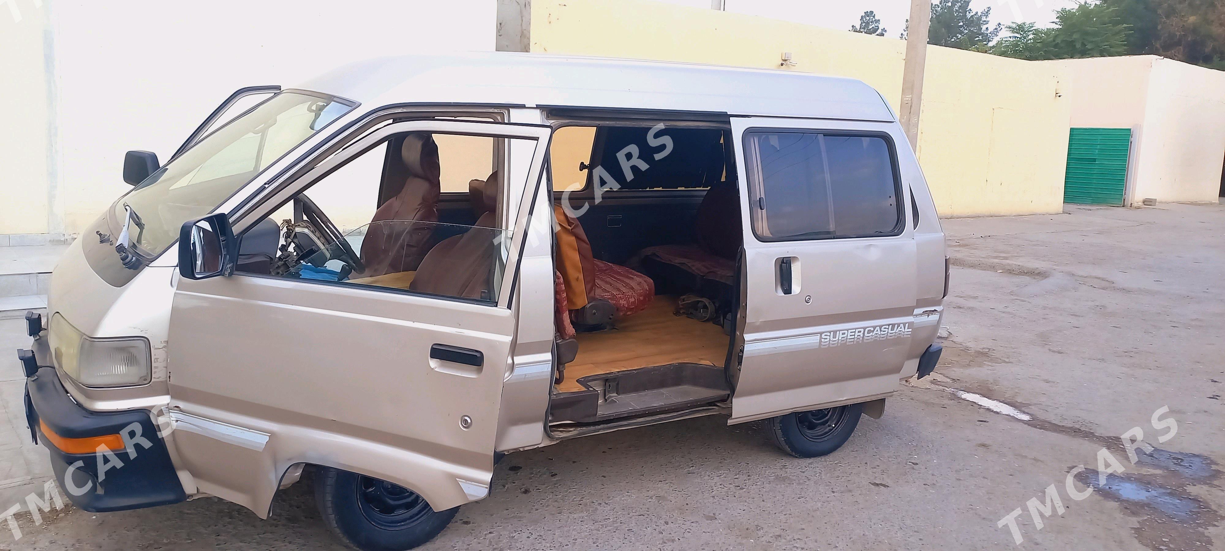 Toyota Town Ace 1991 - 22 000 TMT - Багир - img 5