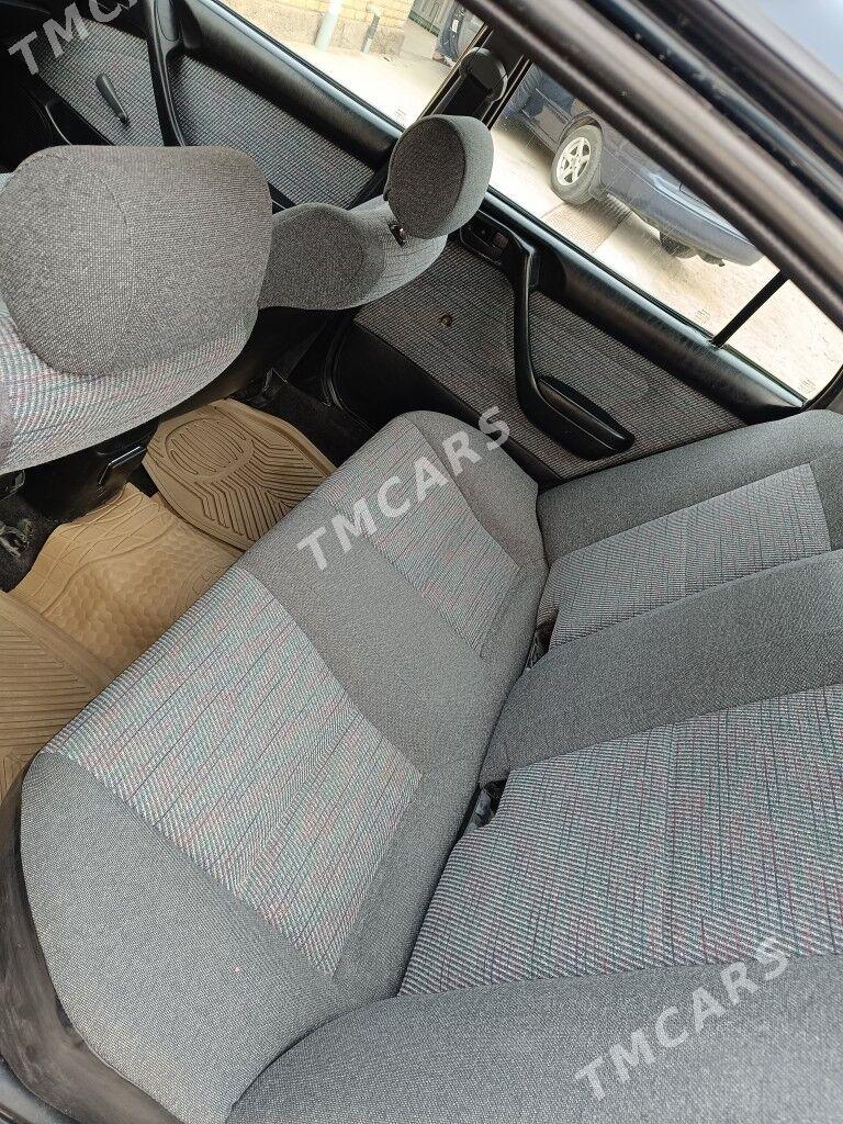 Toyota Carina 1994 - 68 000 TMT - Мары - img 2