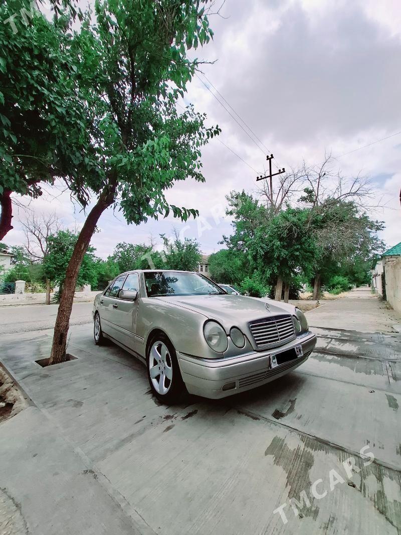 Mercedes-Benz E430 1999 - 85 000 TMT - Türkmenbaşy - img 5