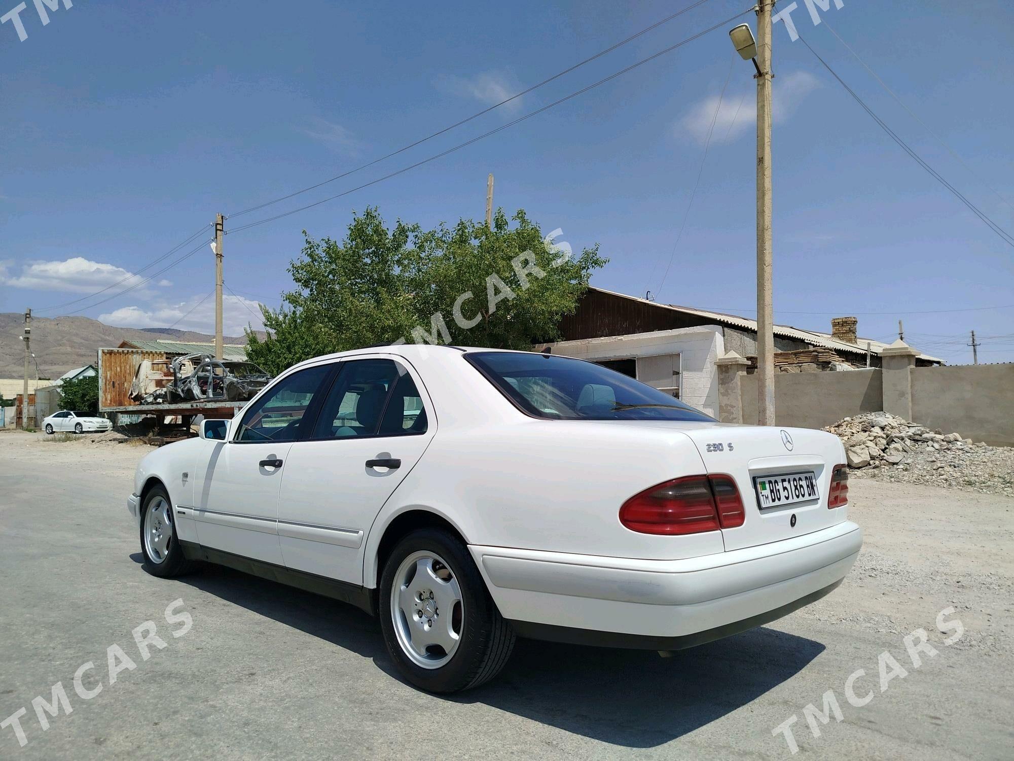 Mercedes-Benz C320 1998 - 90 000 TMT - Балканабат - img 7