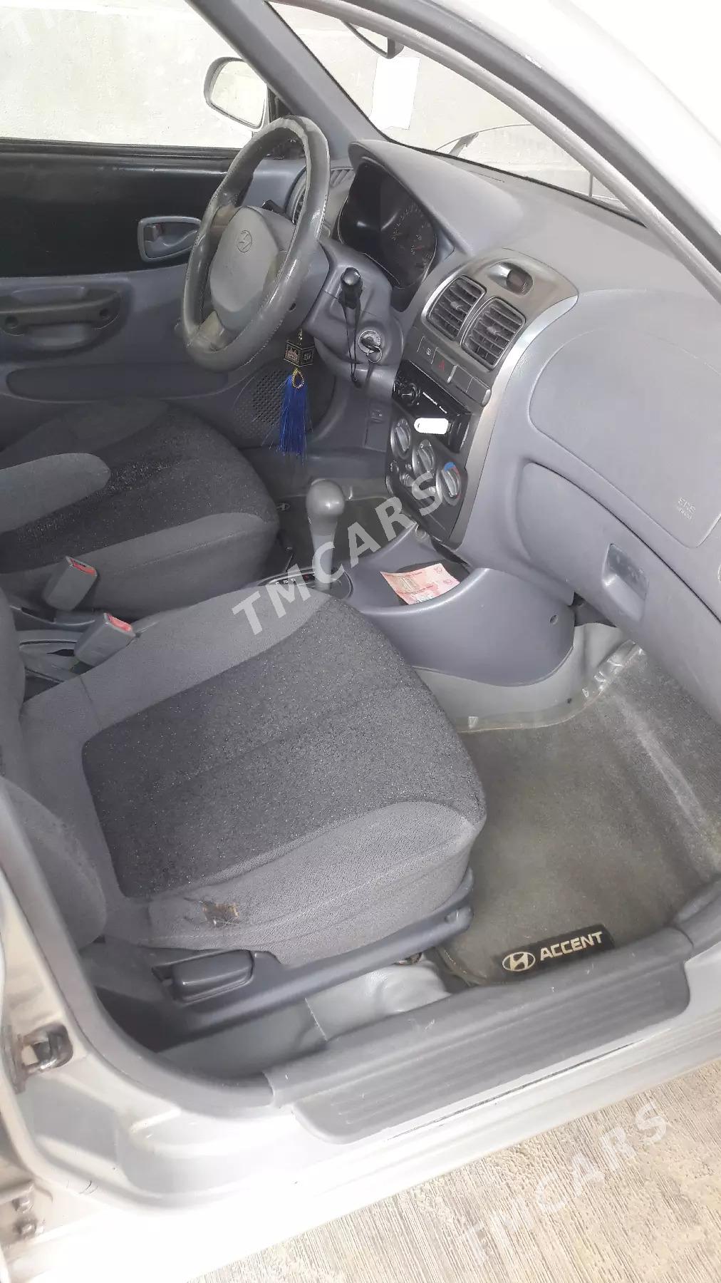Hyundai Accent 2001 - 60 000 TMT - Байрамали - img 2