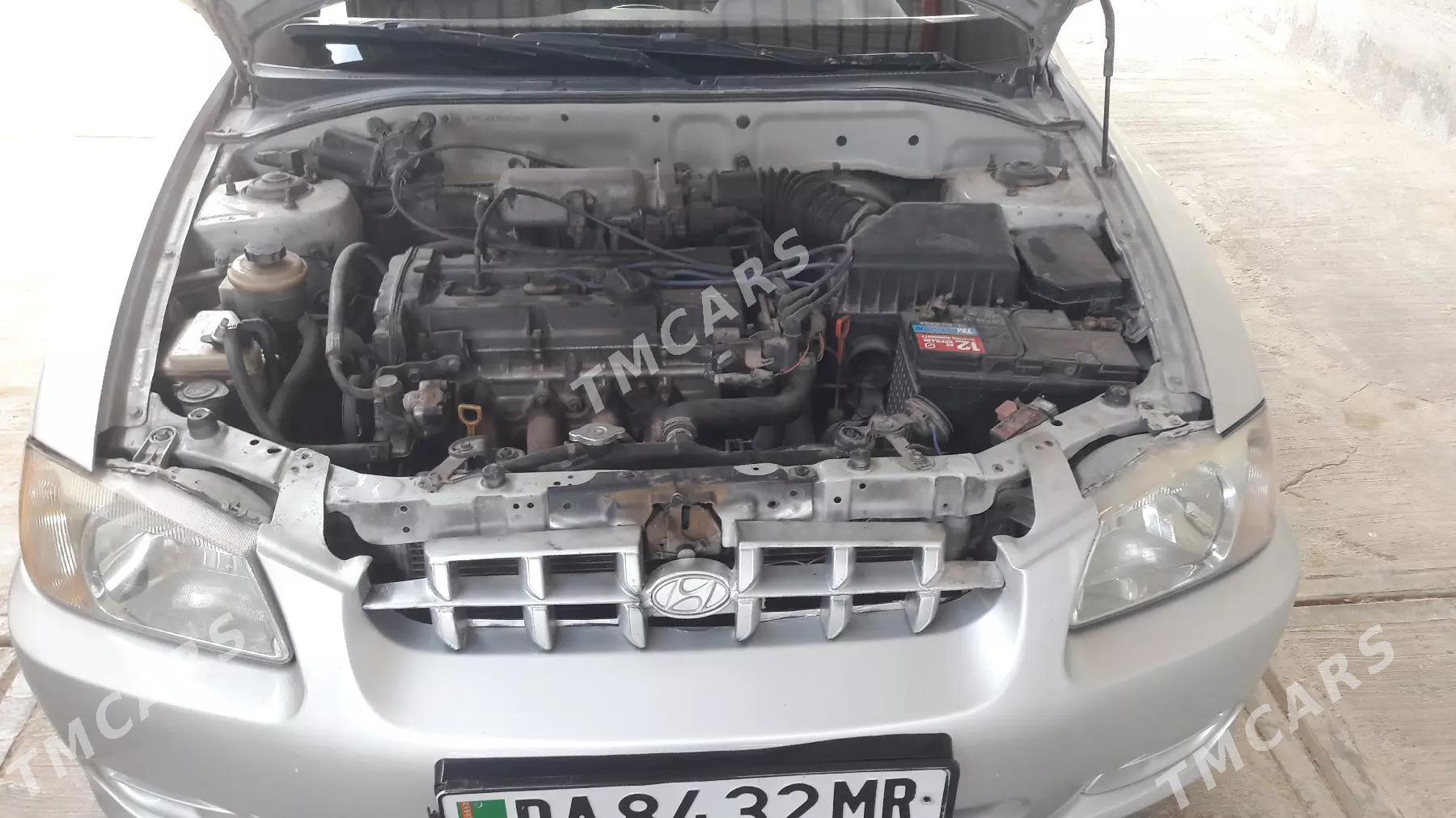 Hyundai Accent 2001 - 60 000 TMT - Байрамали - img 3