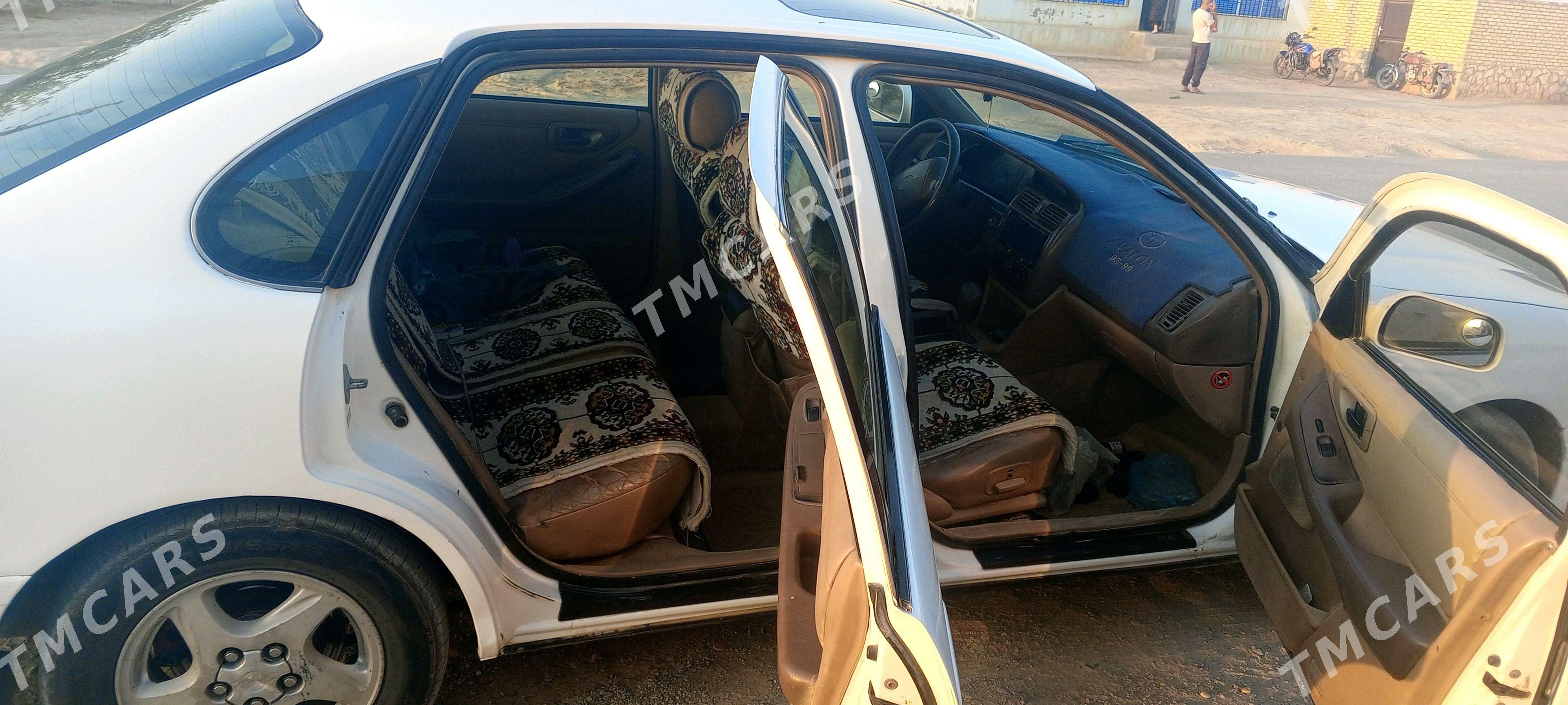 Toyota Avalon 1997 - 112 000 TMT - Чарджоу - img 4