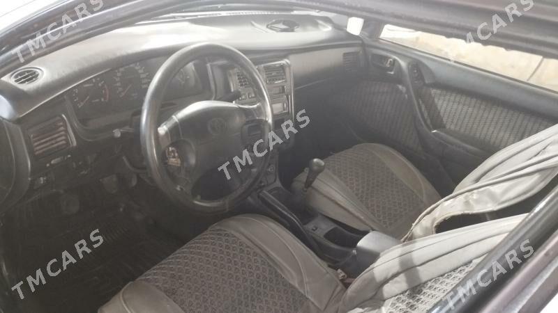 Toyota Carina 1994 - 60 000 TMT - етр. Туркменбаши - img 2