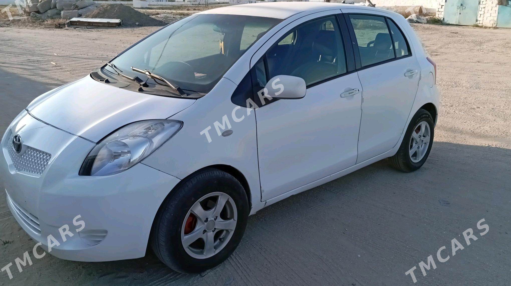 Toyota Yaris 2006 - 80 000 TMT - Туркменбаши - img 4