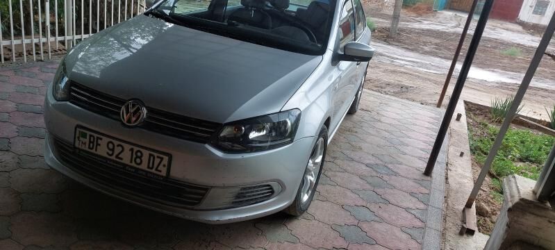 Volkswagen Polo 2013 - 120 000 TMT - Дашогуз - img 3