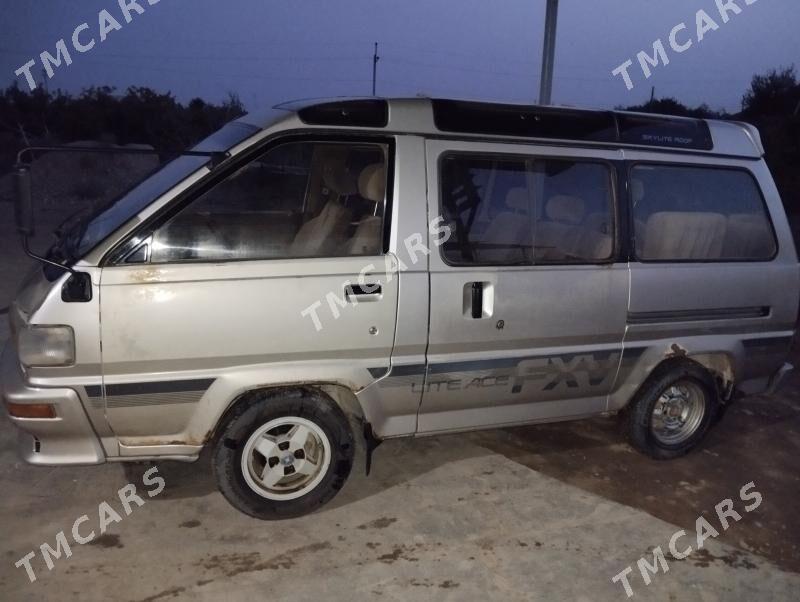 Toyota Town Ace 1991 - 24 000 TMT - Tejen - img 2