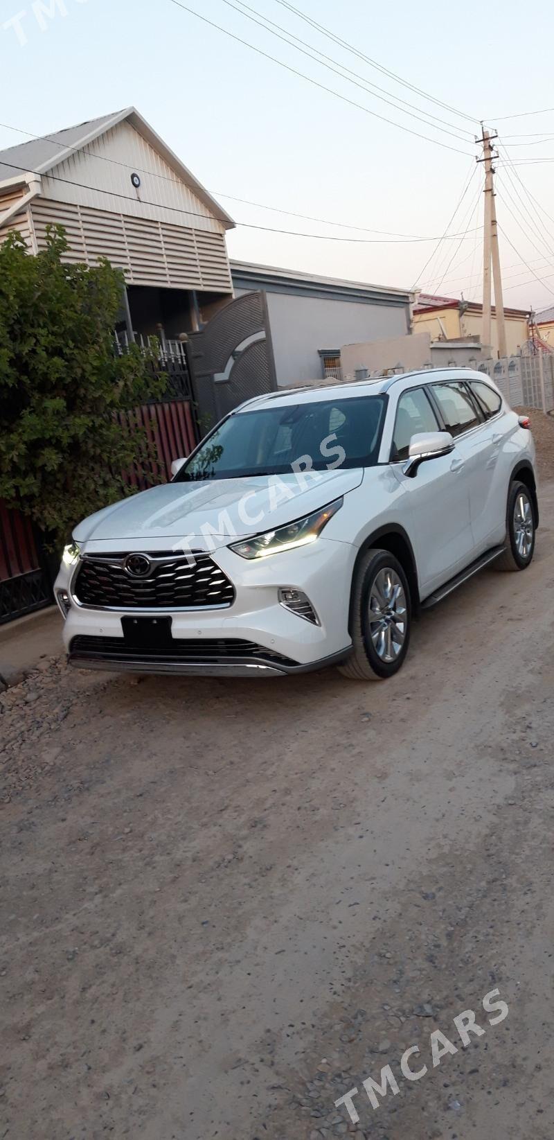 Toyota Highlander 2021 - 580 000 TMT - Мары - img 2