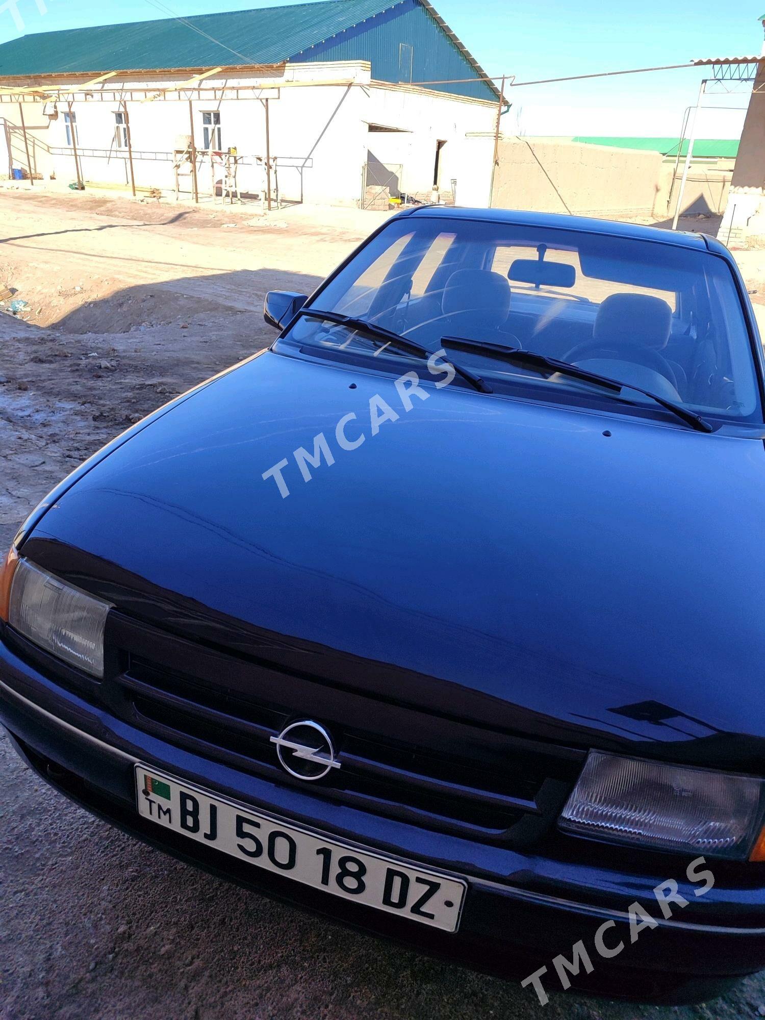Opel Astra 1991 - 40 000 TMT - Daşoguz - img 3