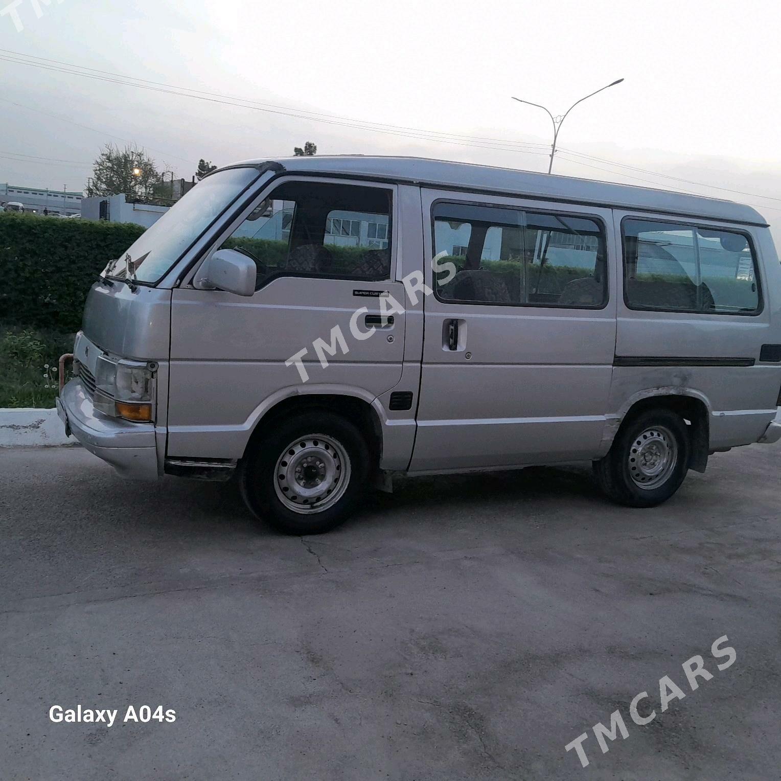 Toyota Hiace 1987 - 40 000 TMT - Сакарчага - img 2