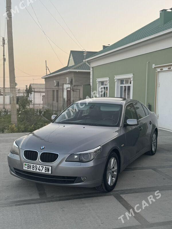 BMW E60 2004 - 169 000 TMT - Балканабат - img 10