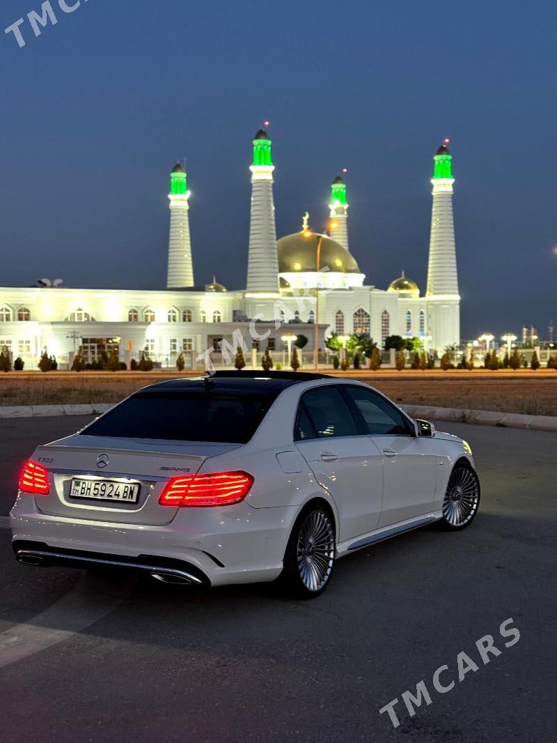 Mercedes-Benz E300 2015 - 400 000 TMT - Балканабат - img 9