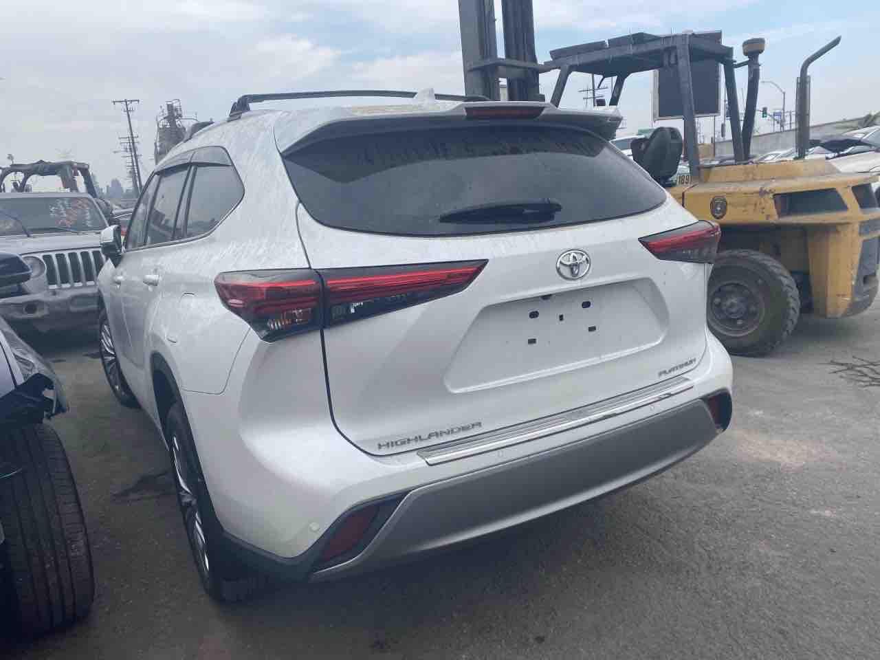 Toyota Highlander 2022 - 745 000 TMT - Änew - img 7