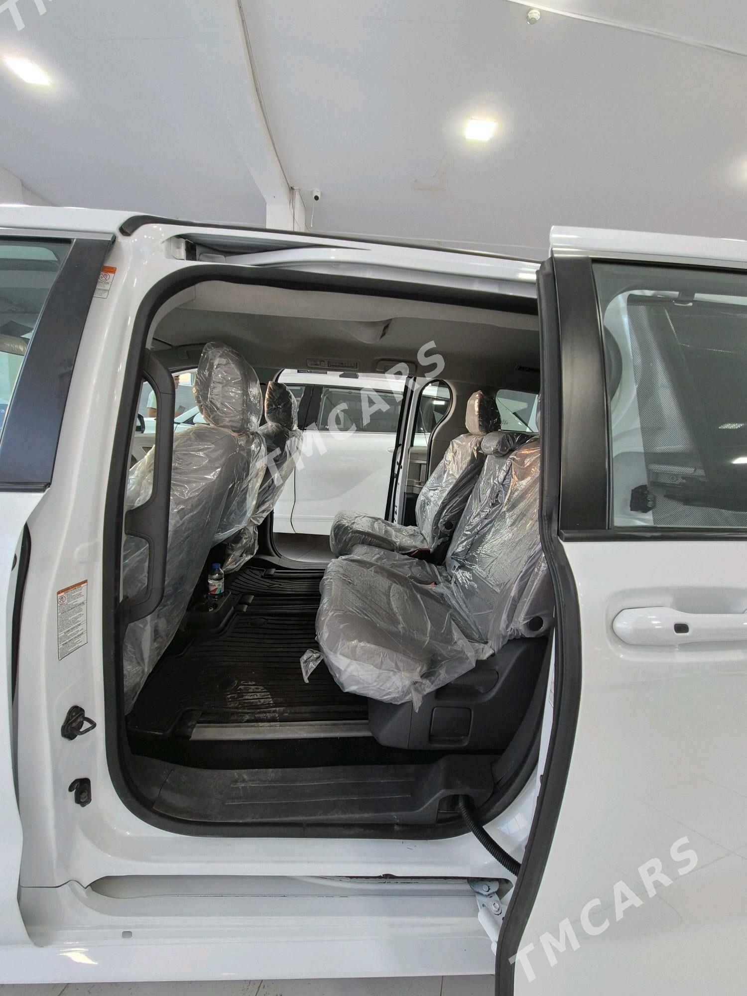 Toyota Sienna 2022 - 480 000 TMT - Daşoguz - img 6