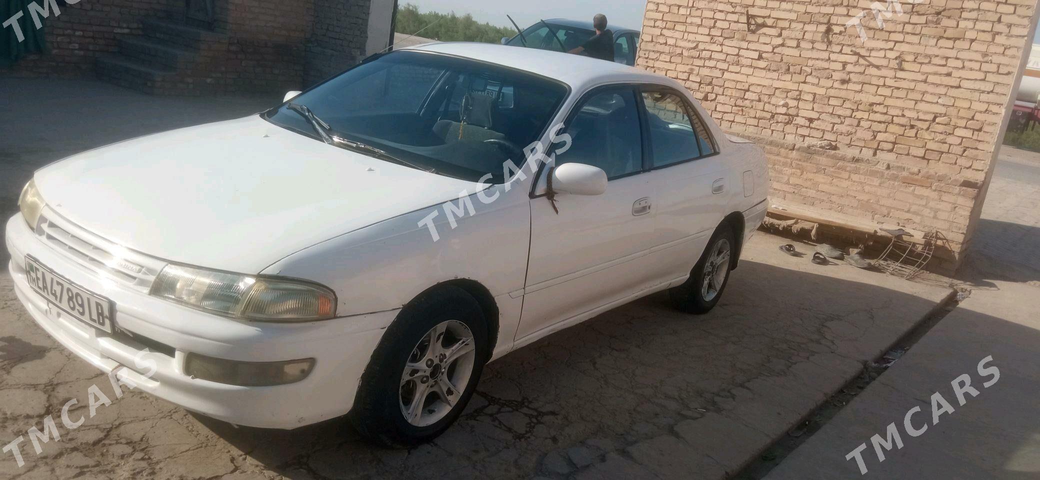Toyota Carina 1995 - 40 000 TMT - Kerki - img 3