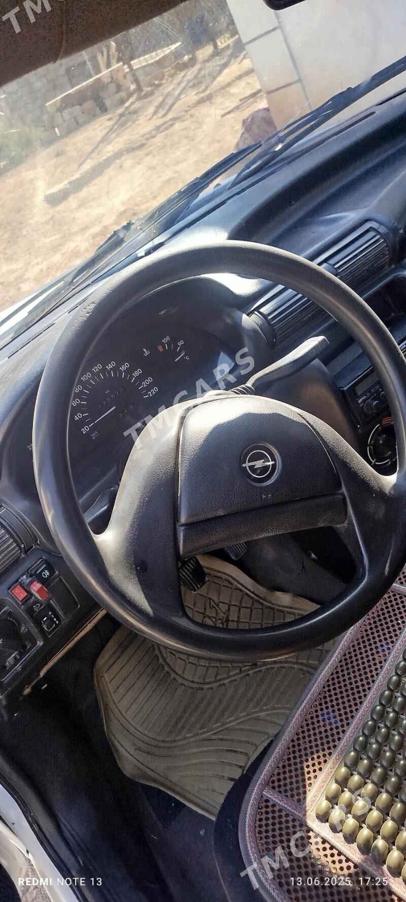 Opel Astra 1993 - 35 000 TMT - Туркменбаши - img 2