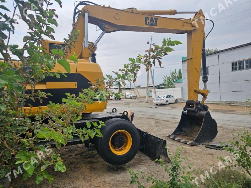 Caterpillar Excavator 2010 - 850 000 TMT - Бедев - img 4