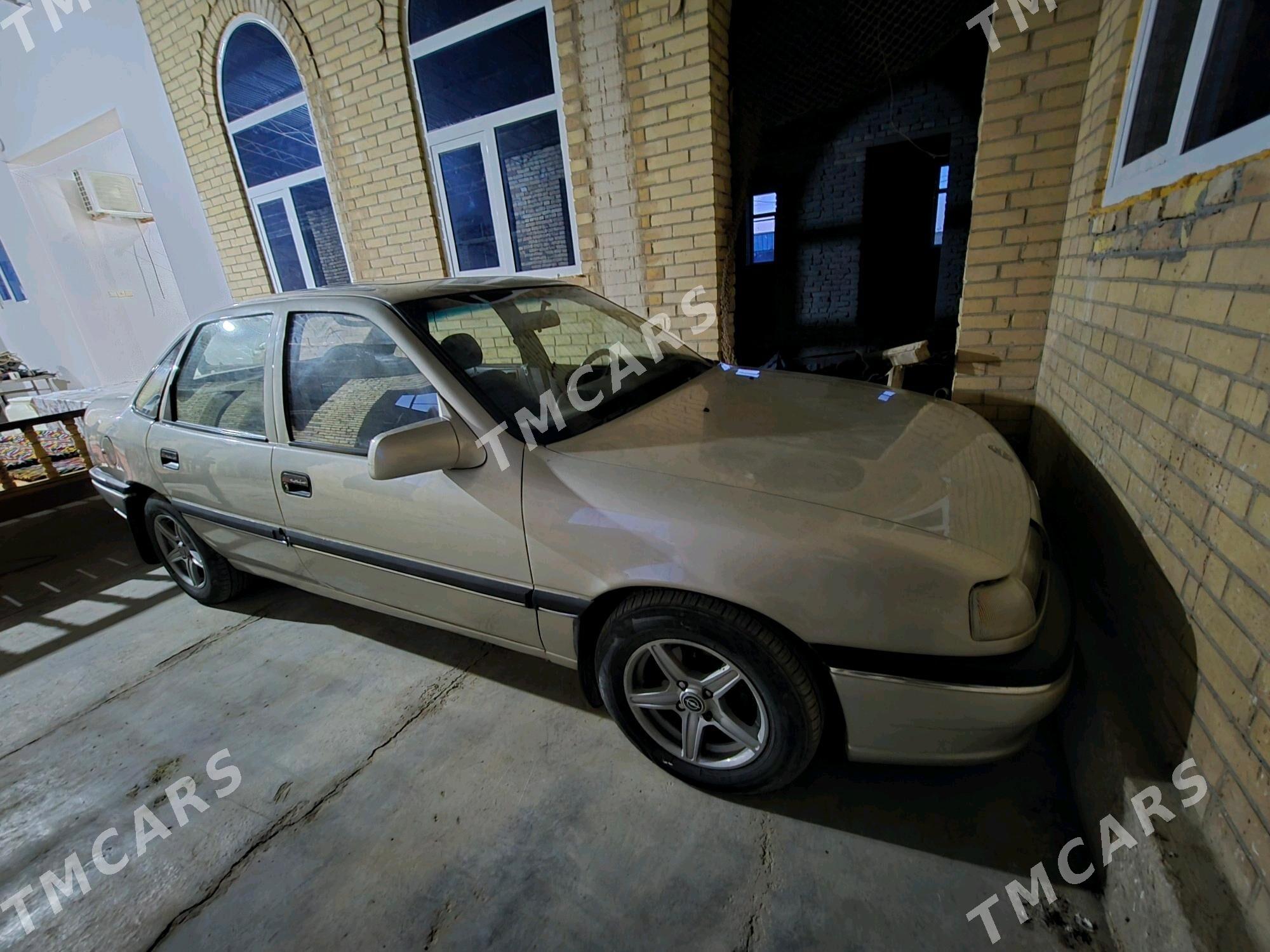 Opel Vectra 1990 - 39 999 TMT - Туркменабат - img 2