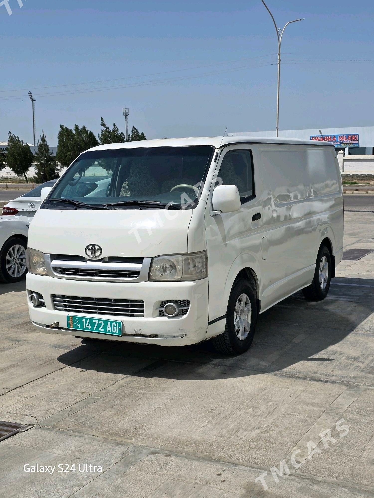Toyota Hiace 2006 - 160 000 TMT - Мары - img 2