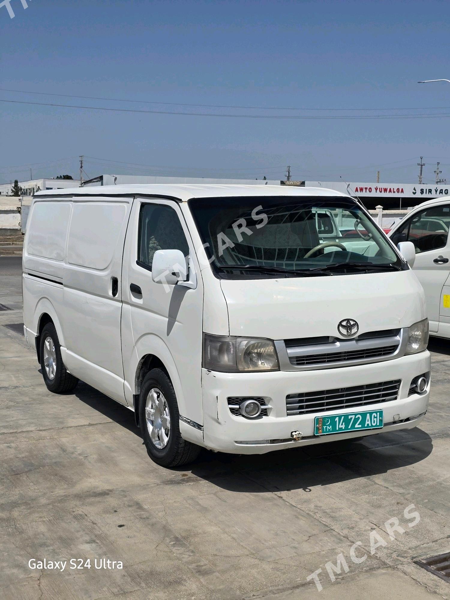Toyota Hiace 2006 - 160 000 TMT - Мары - img 3