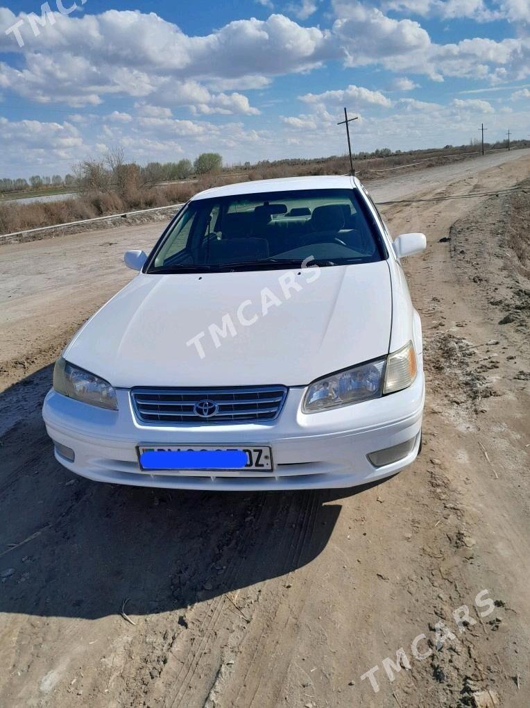 Toyota Camry 1999 - 120 000 TMT - Кёнеургенч - img 2