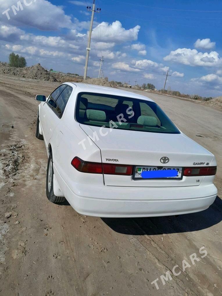 Toyota Camry 1999 - 120 000 TMT - Кёнеургенч - img 3