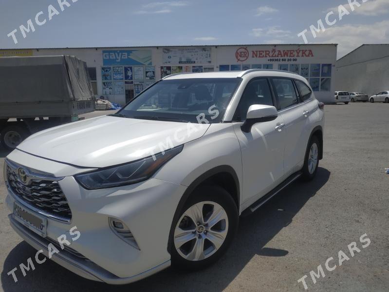 Toyota Highlander 2022 - 548 000 TMT - Гуртли - img 3