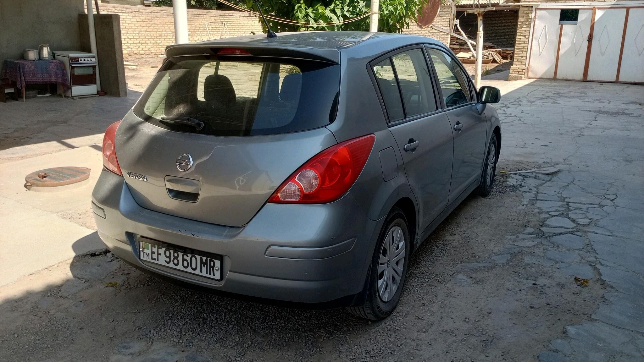 Nissan Versa 2011 - 100 000 TMT - Мары - img 3