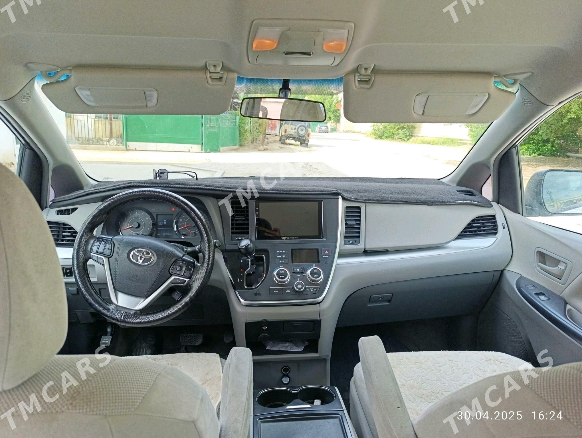 Toyota Sienna 2017 - 350 000 TMT - Balkanabat - img 2