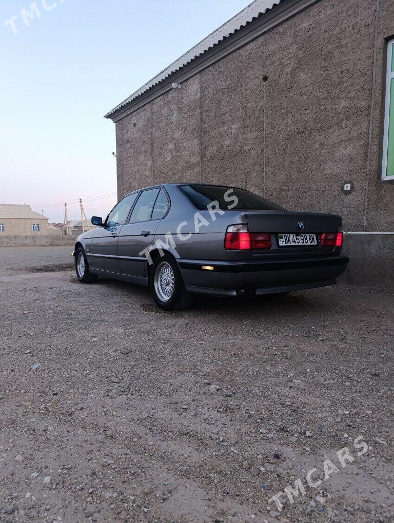 BMW E34 1989 - 85 000 TMT - Гумдаг - img 1