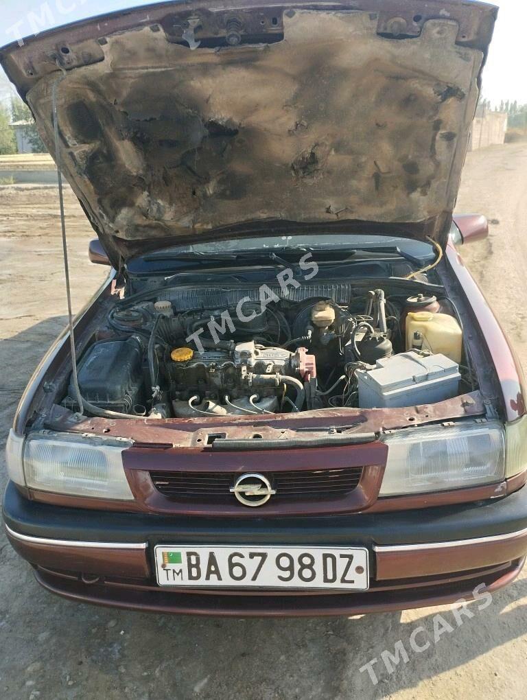 Opel Vectra 1992 - 42 000 TMT - Daşoguz - img 3